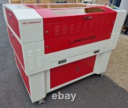 Machine de gravure et de découpe au laser CO2 HPC LaserScript LS6090 60Watt avec refroidisseur