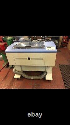 Machine de gravure et de découpe au laser Mercury Laser Engraver