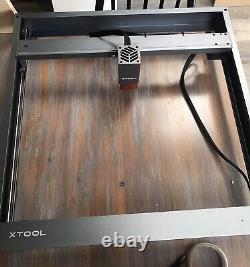 Machine de gravure et de découpe laser de bureau XTool D1 PRO 10W